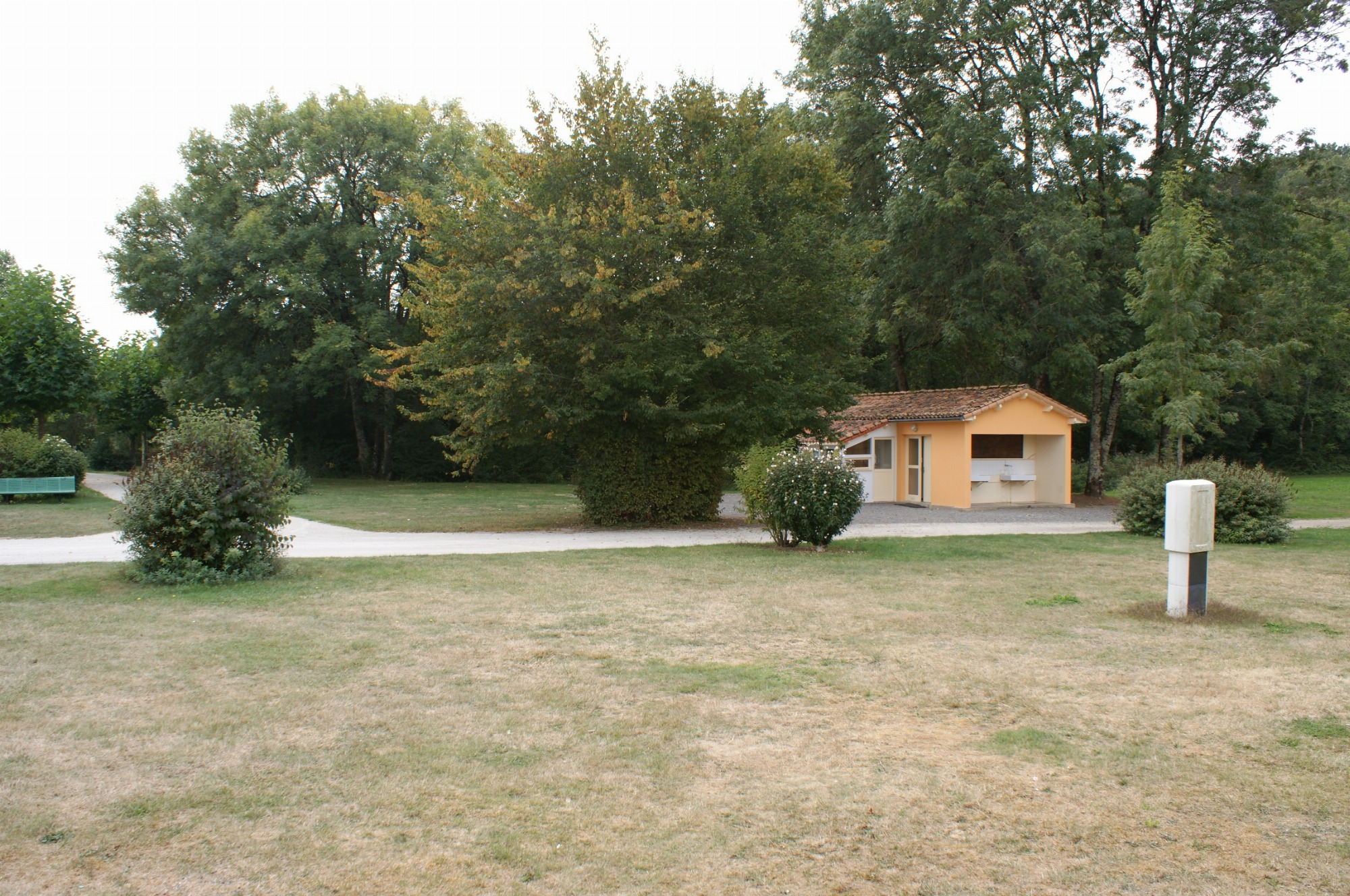 Sanitaire du camping de Nanteuil en Vallée