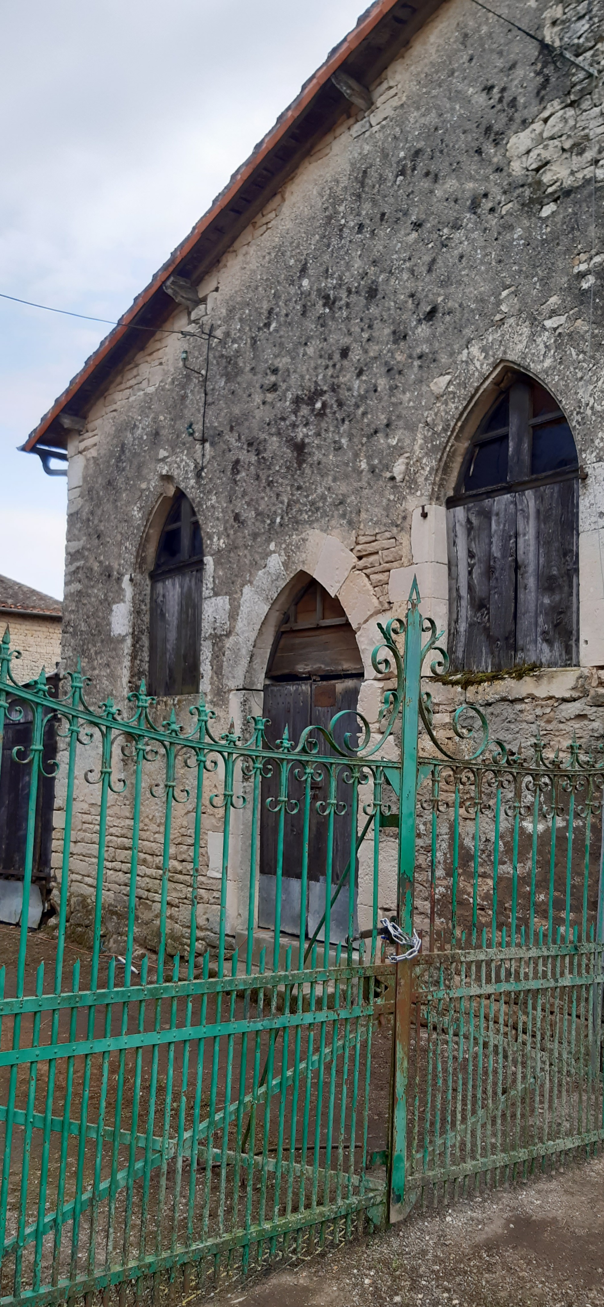 façade de l'ancien temple protestant