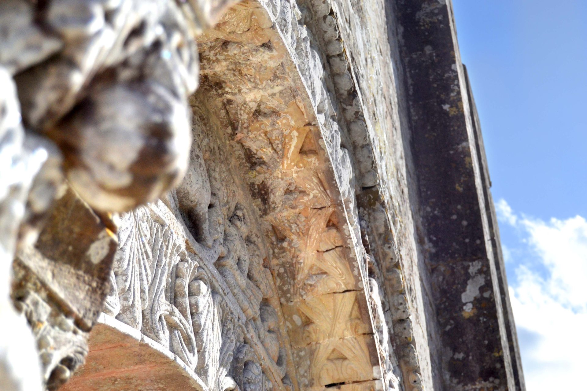 Voute d'architecture Romane à l'église de Lichères
